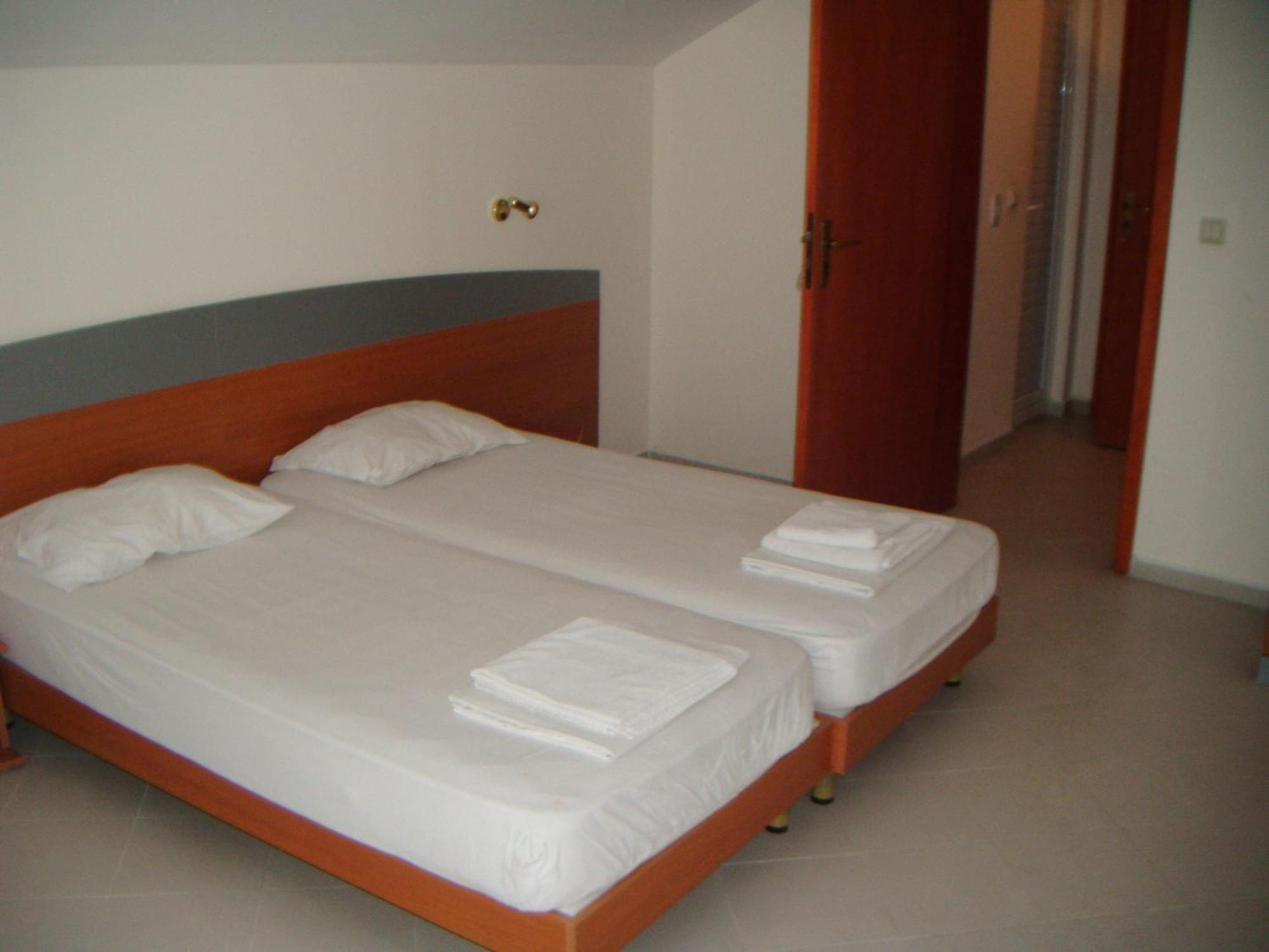 Hotel Babeva สวิติ วลัส ภายนอก รูปภาพ