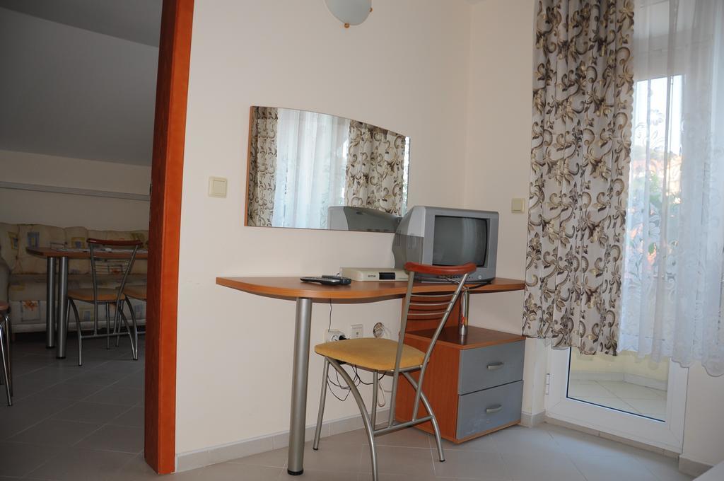 Hotel Babeva สวิติ วลัส ภายนอก รูปภาพ