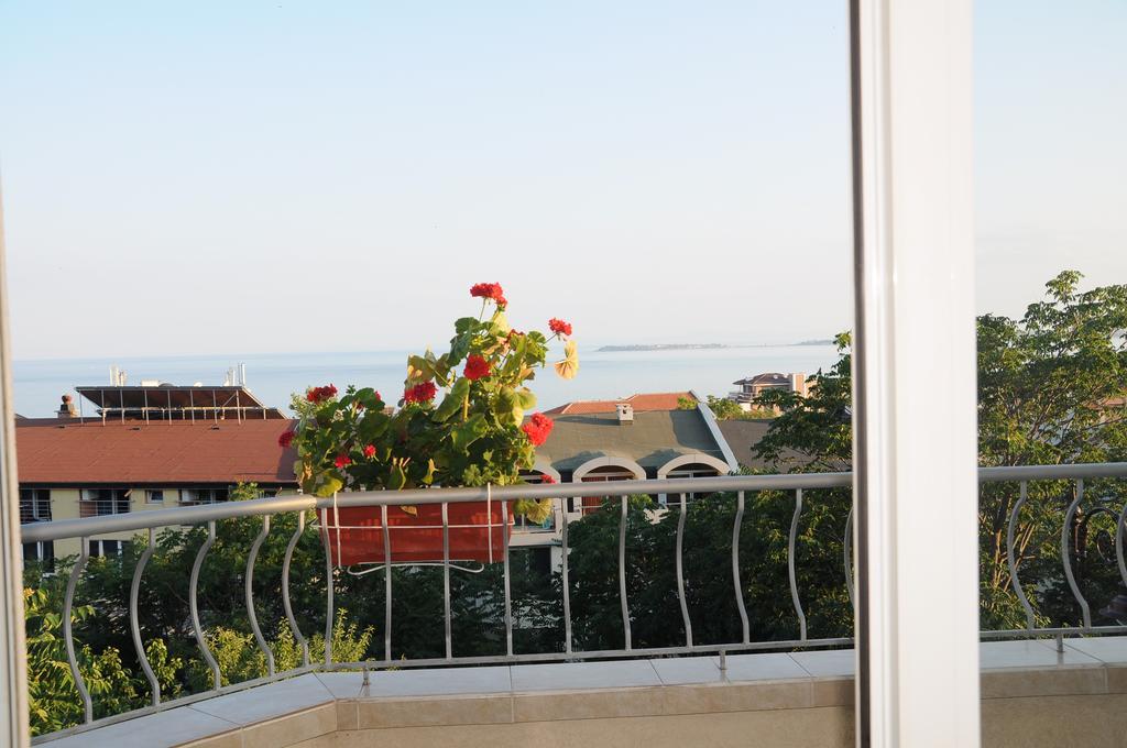 Hotel Babeva สวิติ วลัส ภายนอก รูปภาพ